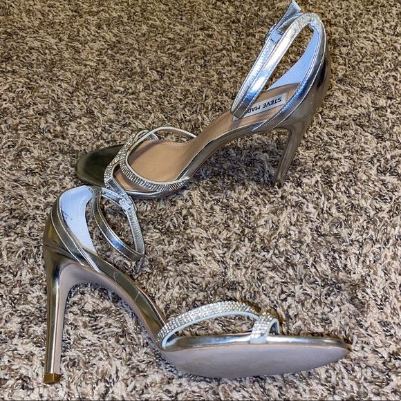 Steve Madden silver heels - Picture 1 of 5